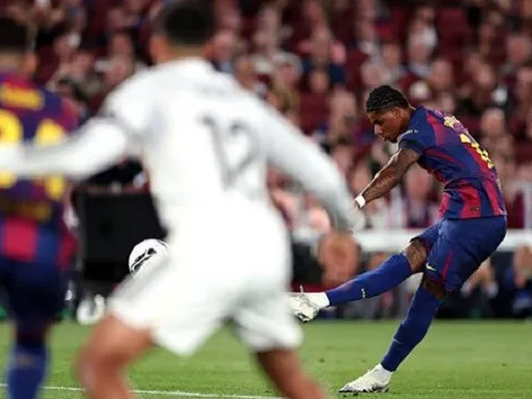 Rashford gây tranh luận với giá 26 triệu bảng