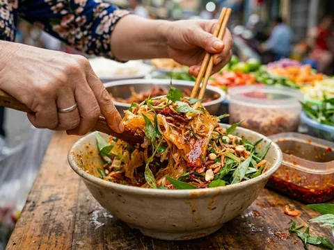 Công thức bánh tráng trộn “ăn là ghiền”: Cách làm đơn giản mà ai cũng mê