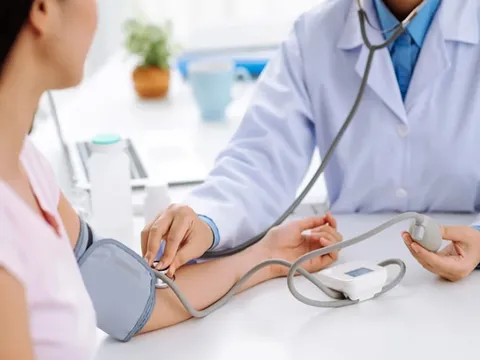 Nhiều người ăn mỗi ngày mà không biết: 5 món ăn vặt tưởng bổ mà âm thầm rước bệnh vào người