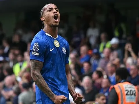 Chelsea tuyên bố Joao Pedro là cầu thủ bất khả xâm phạm
