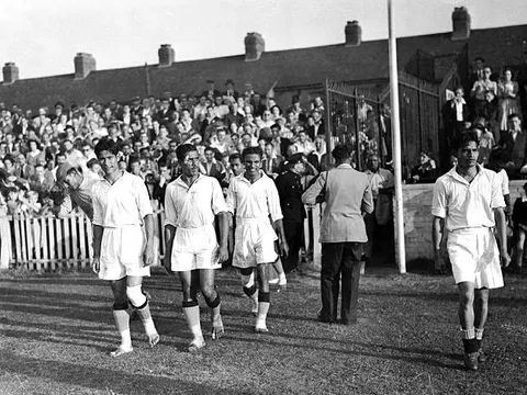 Sự thật việc tuyển Ấn Độ bỏ World Cup vì… bị cấm đá chân trần