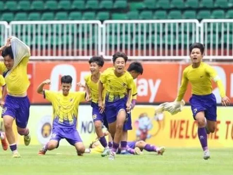 U14 Hà Nội lên ngôi vương giải quốc tế sau màn "đấu súng" nghẹt thở