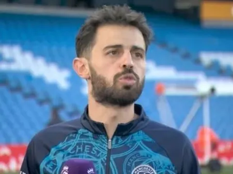 Bernardo Silva: "Man City đáng lẽ đã vô địch rồi"