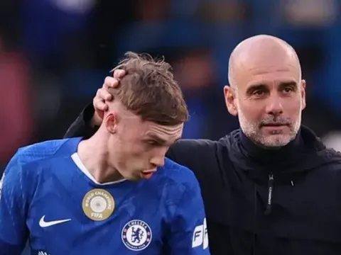 Chelsea hóa bản sao dang dở của Man City