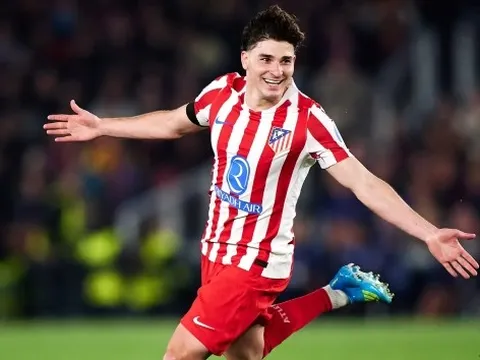 Arteta gây bất ngờ khi muốn Alvarez đá tiền đạo trái
