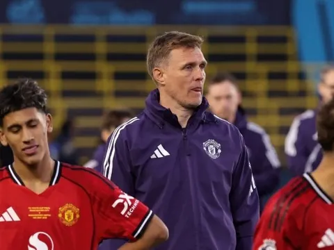 Thua chung kết U18, Fletcher tố FA thiên vị Man City