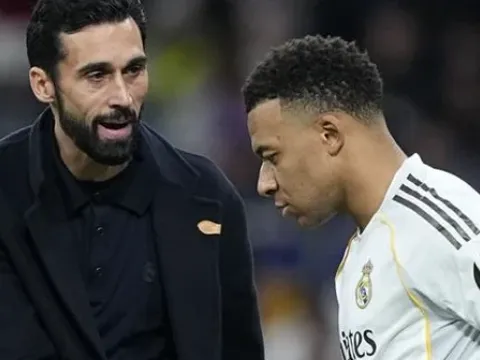 Vì sao Mbappe tự biến mình thành "kẻ phản diện" tại Real?