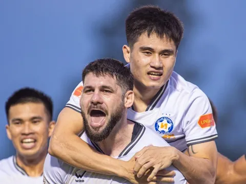 Rượt đuổi kịch tính, CA TPHCM bất phân thắng bại với Đà Nẵng