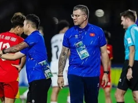 HLV Cristiano Roland truyền lửa cho U17 Việt Nam trước trận đại chiến