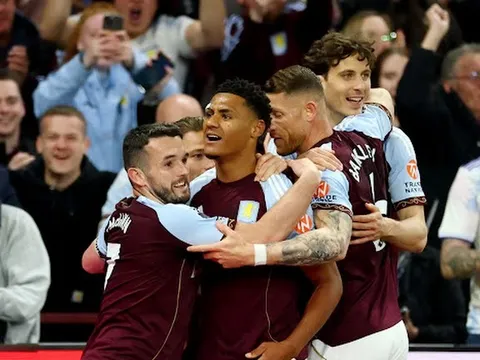 Màn trình diễn tiệm cận hoàn hảo của Ollie Watkins