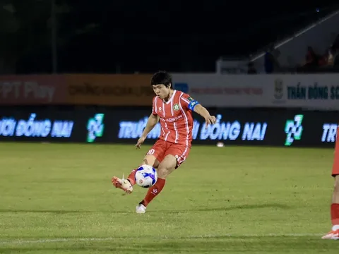 Công Phượng lập siêu phẩm giúp Đồng Nai hạ Văn Hiến 3-0