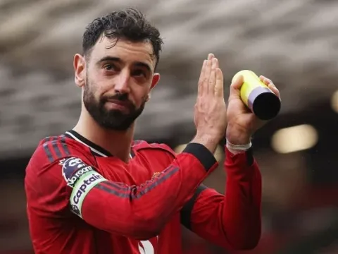 Ngôi đền huyền thoại vẫy gọi Bruno Fernandes tại Old Trafford