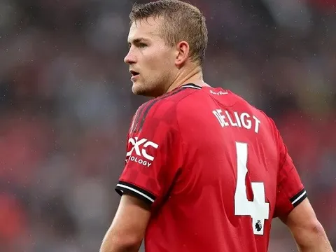 De Ligt đau lòng sau ca phẫu thuật