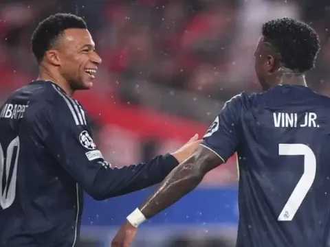 Real Madrid cân nhắc bán Kylian Mbappe hoặc Vinicius Junior