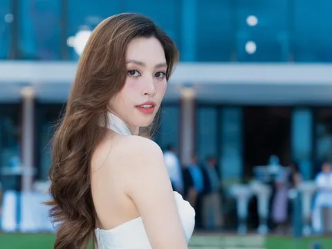 Hoa hậu Tiểu Vy nói gì khi bị nhận xét 'diễn đơ', 'bình hoa di động'?