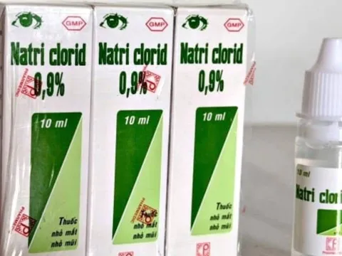 Thuốc nhỏ mắt Natri clorid 0,9% bị thu hồi có nguy hiểm? Chuyên gia cảnh báo
