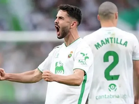 Racing Santander trở lại La Liga sau 14 năm vắng bóng
