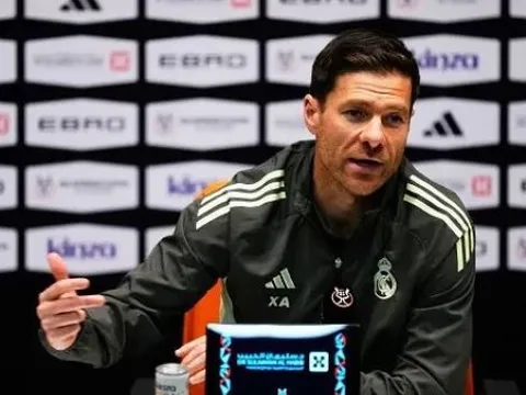 Xabi Alonso đứng sau thương vụ 45 triệu bảng của Arsenal