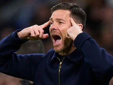Xabi Alonso là nước đi cứu rỗi tham vọng của Chelsea