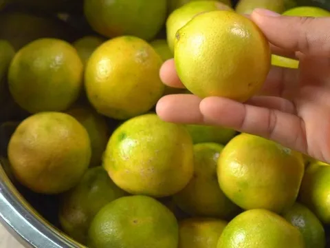 Làm thêm bước này khi mua chanh, để cả tháng vẫn căng mọng