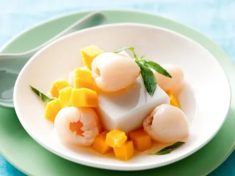 Loại quả chỉ có ở Việt Nam, tốt cho sức khỏe dù ăn tươi hay khô, vào mùa giá rẻ chỉ 25.000 đồng/kg
