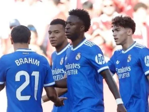 Arbeloa lên tiếng về phong độ của Vinicius và Mbappe