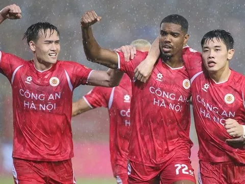 Điểm tin bóng đá Việt Nam 18/5: CAHN xưng vương, U17 Việt Nam tạo lịch sử