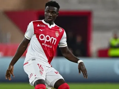 Liverpool săn đón Lamine Camara tìm lại hình bóng Fabinho