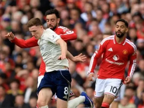 Roy Keane thán phục mục tiêu "bom tấn" của Man Utd