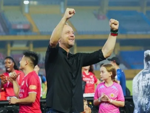 Báo Thái Lan ngả mũ trước chức vô địch V.League của CAHN