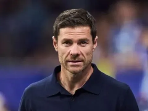 Gary Neville gợi ý 4 tân binh Chelsea cần bổ sung cho Alonso