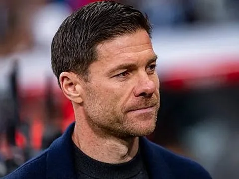 Liverpool hụt hẫng vì tin Xabi Alonso đồng ý đến Chelsea