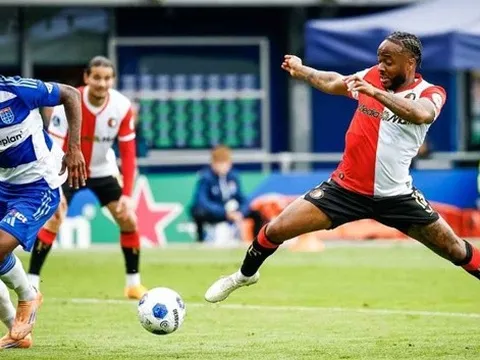 Van Persie khẳng định Sterling xứng đáng được tôn trọng hơn