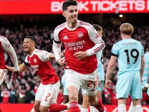 Havertz sắm vai người hùng, Arsenal tạo khoảng cách 5 điểm với Man City