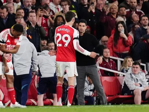 Arsenal hạ Burnley kèm hàng loạt kỷ lục lịch sử