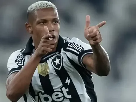 MU tranh mua tiền vệ Danilo có 10 bàn mùa này