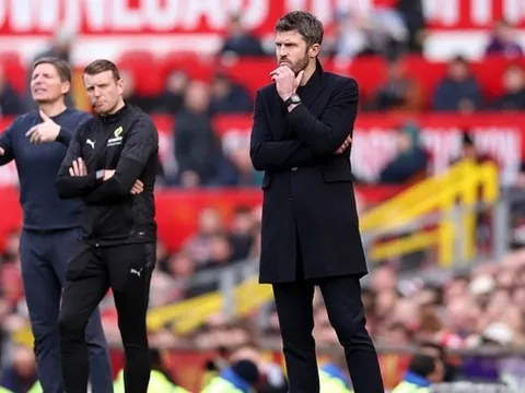 Rio Ferdinand bảo vệ Michael Carrick trước chỉ trích của Roy Keane