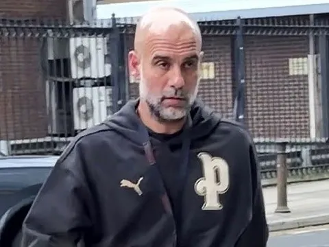 Pep Guardiola xuất hiện lần đầu sau thông tin rời Man City