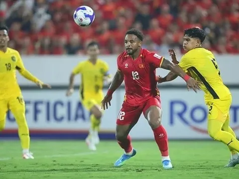 Xuân Son tịt ngòi tại V-League khiến HLV Kim Sang-sik lo lắng