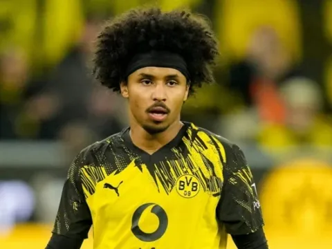 MU, Chelsea quyết đấu giành chữ ký Karim Adeyemi