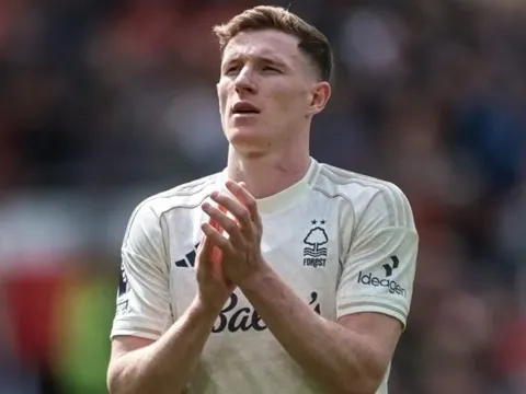 Elliot Anderson và canh bạc đắt giá của Manchester United