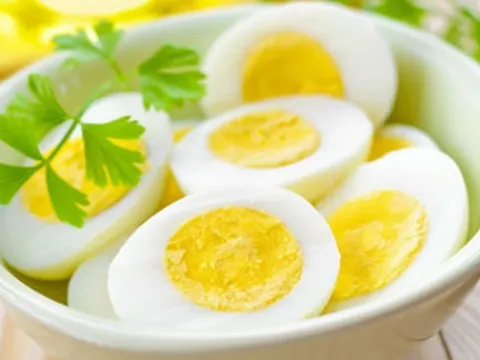 4 khung giờ ăn trứng luộc giảm cân nhanh, tốt cho sức khỏe