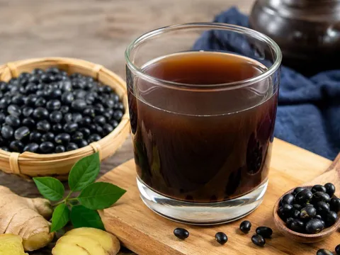 Uống nước đậu đen: 5 sai lầm nhiều người mắc có thể phản tác dụng mà không biết