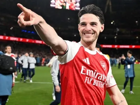 Vô địch Ngoại hạng Anh, sao Arsenal nhận thưởng 6.000 bảng mỗi trận