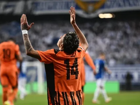 Liverpool nên nẫng tay trên Isaque Silva ngay trước mũi Chelsea