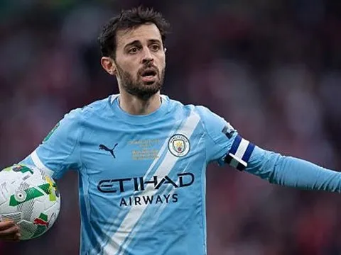 Bernardo Silva đau đớn khi Man City nhìn Arsenal lên ngôi vương