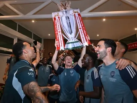 Xưng vương sớm giúp Arsenal rảnh tay quyết đấu PSG