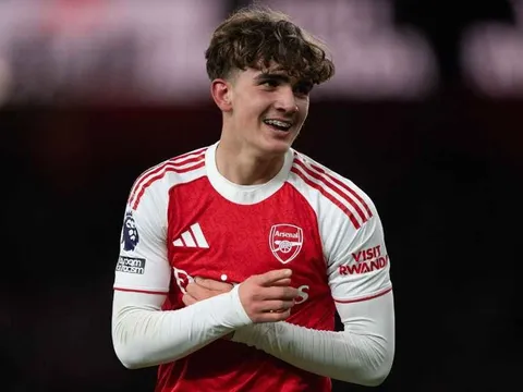 Arsenal vô địch, Max Dowman đi vào lịch sử Ngoại hạng Anh