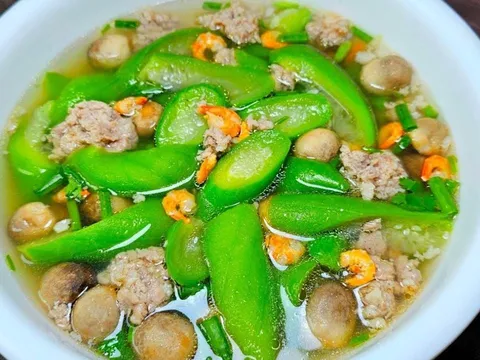 4 nhóm người không nên ăn mướp