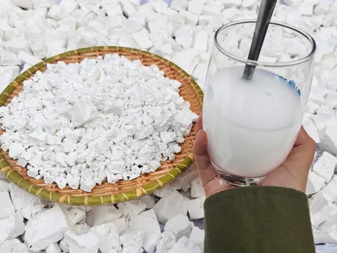 Cách uống bột sắn dây giúp nội tiết tố nữ dồi dào, phụ nữ sau 40 nên biết